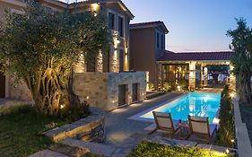By The Sea Luxury Suites