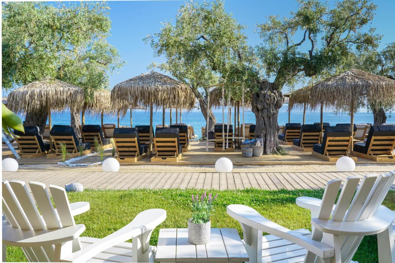 By The Sea Luxury Suites Лименас Екстериор снимка