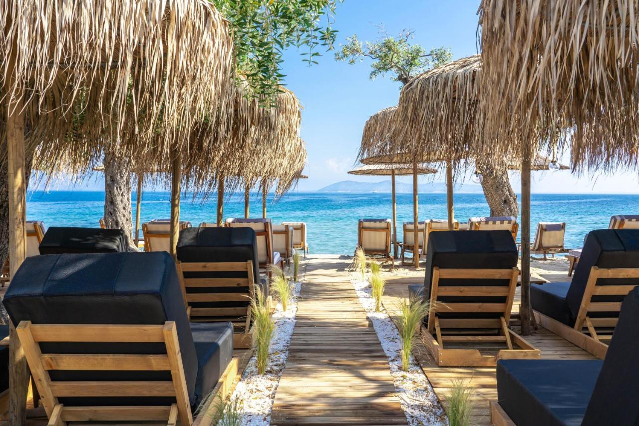 By The Sea Luxury Suites Лименас Екстериор снимка