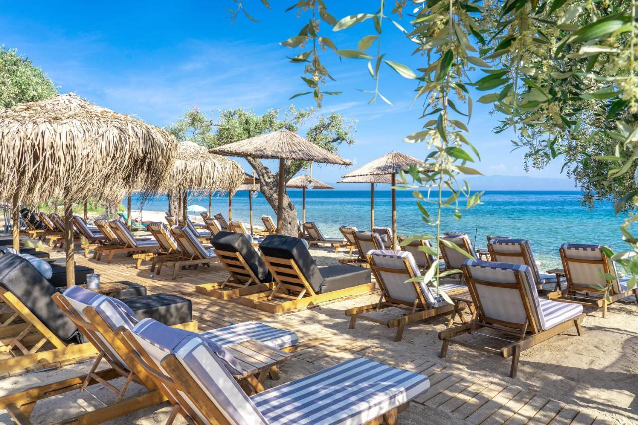 By The Sea Luxury Suites Лименас Екстериор снимка