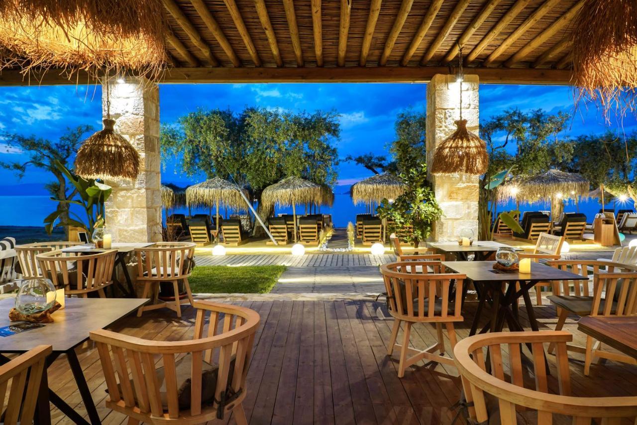 By The Sea Luxury Suites Лименас Екстериор снимка