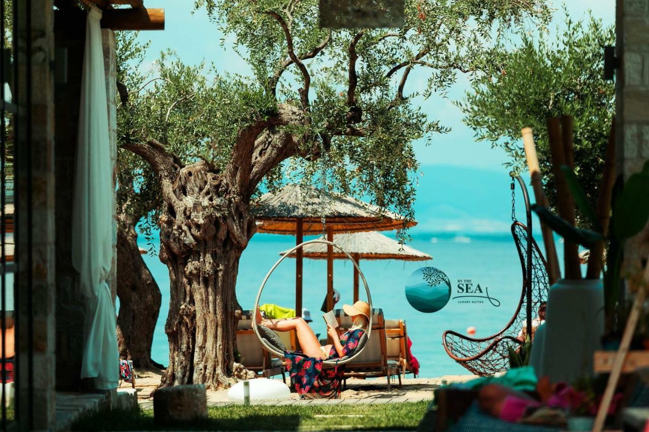 By The Sea Luxury Suites Лименас Екстериор снимка